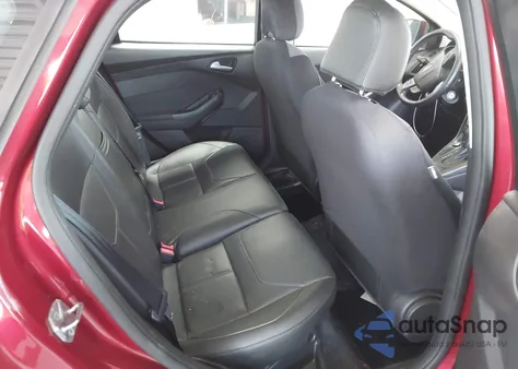 2016 Ford Focus Se z USA, uszkodzony, nr VIN 1FADP3F28GL356265